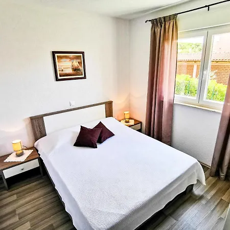 App La E Bella - Marone Apartmán *
