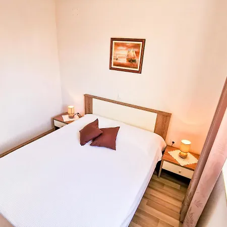 App La E Bella - Marone Apartmán *