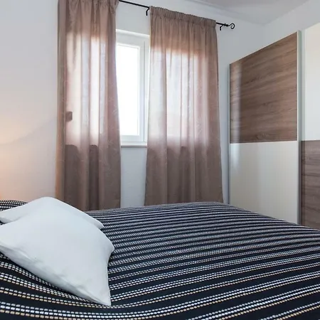 App La E Bella - Marone Apartment