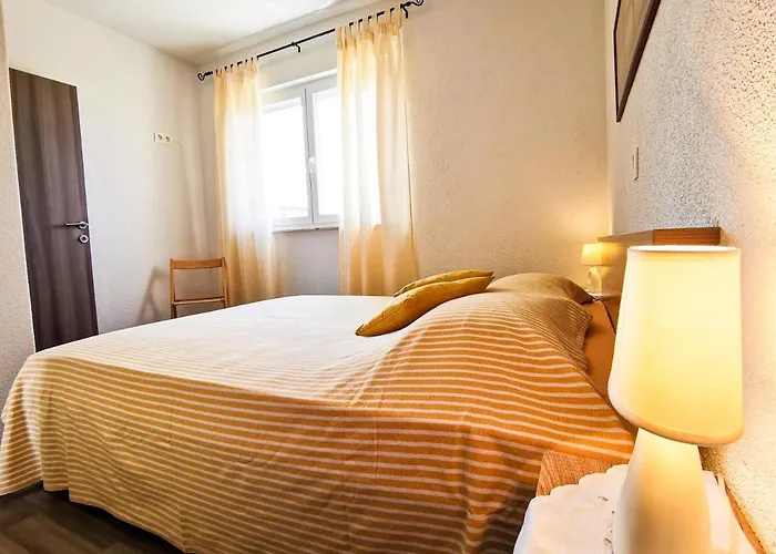 App La E Bella - Marone Apartman