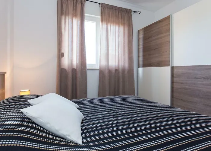 App La E Bella - Marone Apartman